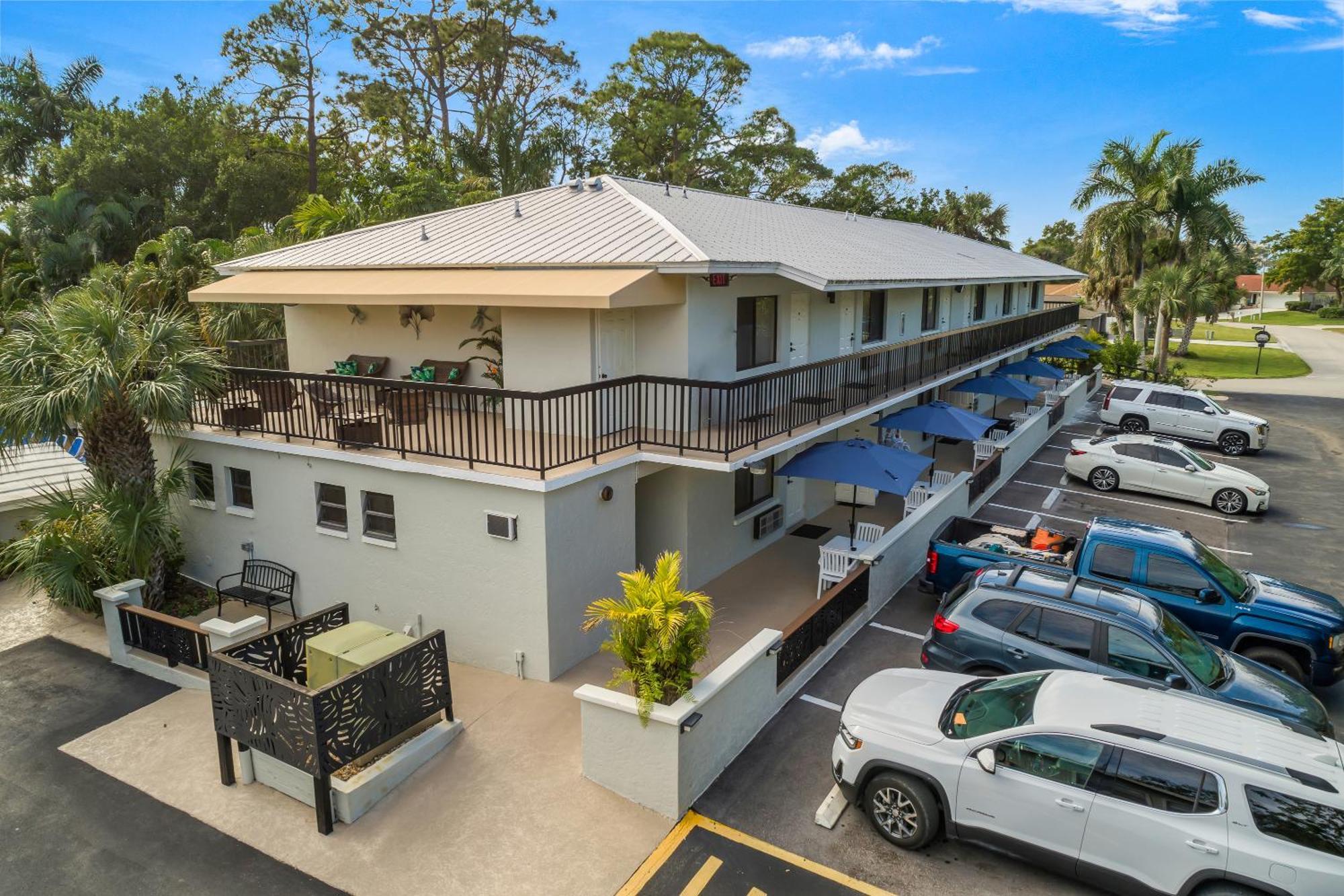The Fairways Inn Of North Naples Eksteriør billede